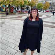 Impartisco lezioni di inglese a ragazzi di scuole medie e superiori